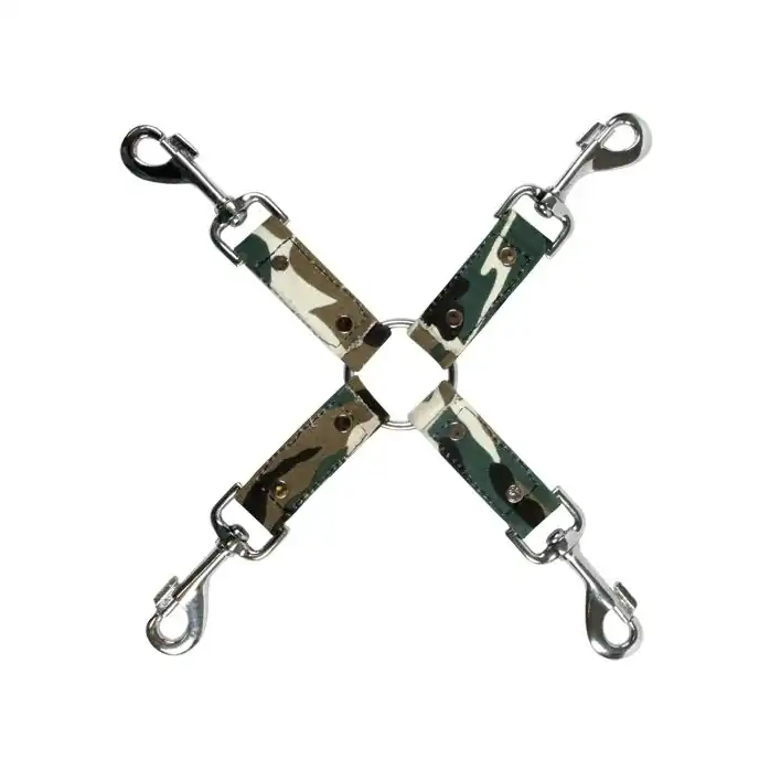 Крестообразное камуфлированное соединение Kinky Camo с карабинами - Kinky Camo