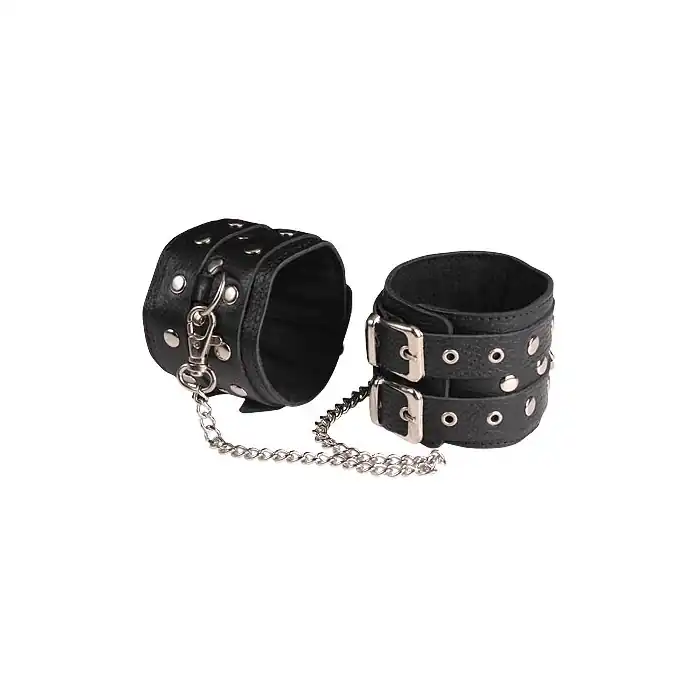 Чёрные кожаные оковы, соединенные цепочкой - BDSM accessories