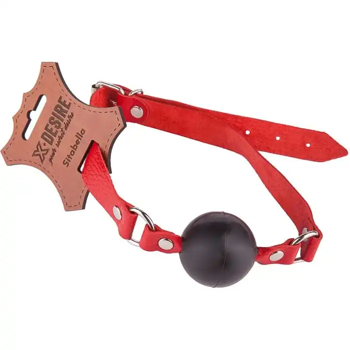 Чёрный кляп-шар с красным ремешком - BDSM accessories. Фотография 2.