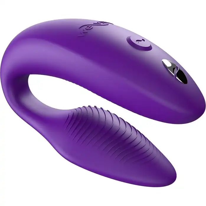 Фиолетовый вибратор для пар We-Vibe Sync 2. Фотография 4.