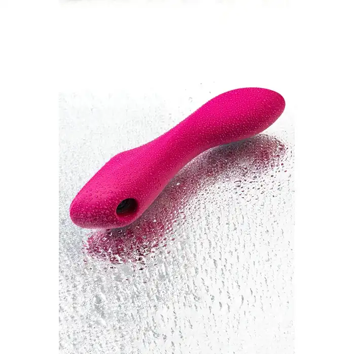 Малиновый вакуум-волновой вибростимулятор Satisfyer Curvy Trinity 3. Фотография 15.