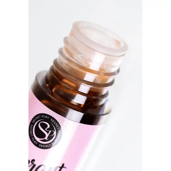Бальзам для губ Lip Gloss Vibrant Kiss со вкусом колы - 6 гр. Фотография 6.