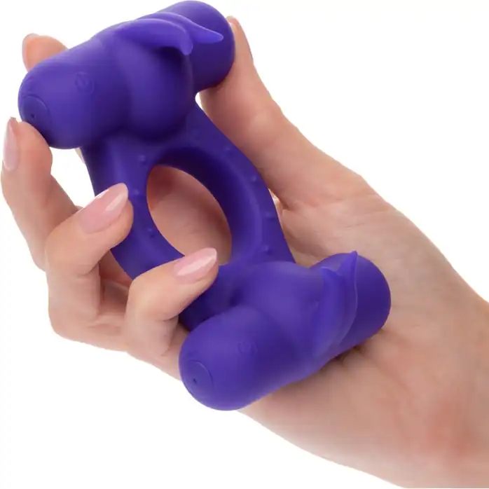 Фиолетовое эрекционное виброкольцо с двумя моторами Silicone Rechargeable Triple Orgasm Enhancer - Couples Enhancers. Фотография 3.