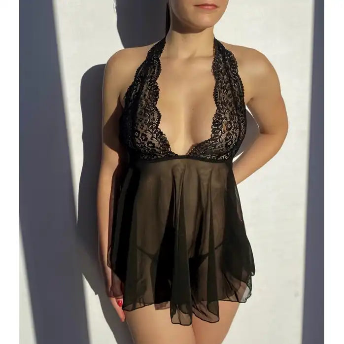 Соблазнительная сорочка с открытой спинкой и разрезами Dolled Up Halter 2 Piece Chemise Set. Фотография 6.