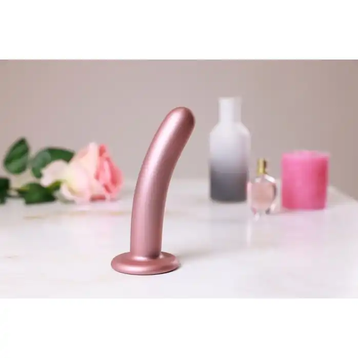 Розовый фаллоимитатор Smooth G-Spot - 15 см - Ouch!. Фотография 7.