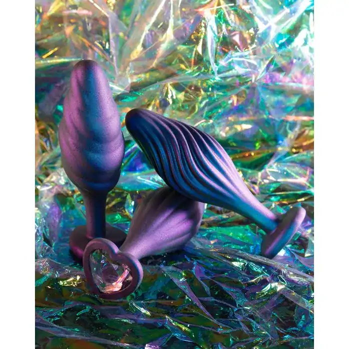 Фиолетовая анальная пробка с кристаллом-сердцем Matrix Wavy Bling Plug - 11,4 см - Anal Adventures. Фотография 5.