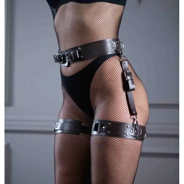 Коричневый кожаный пояс Sex Game. Фотография 4.
