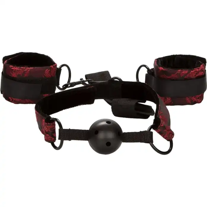 Кляп с наручниками Breathable Ball Gag With Cuffs - Scandal. Фотография 2.