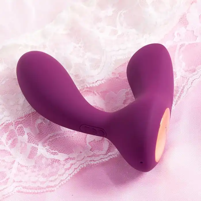 Фиолетовый стимулятор простаты с вибрацией Vicky Violet. Фотография 4.