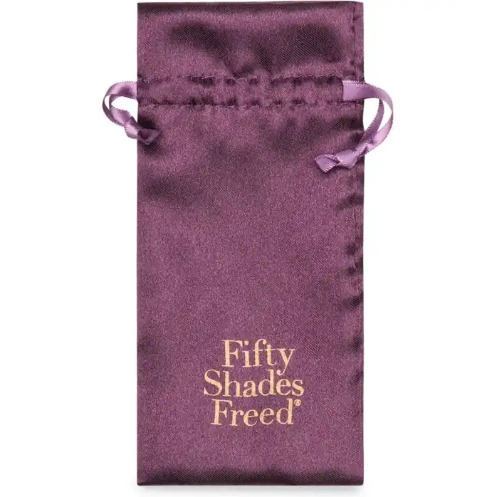 Фиолетовое эрекционное виброкольцо Lost in Each Other Rechargeable Rabbit Love Ring - Fifty Shades Freed. Фотография 4.
