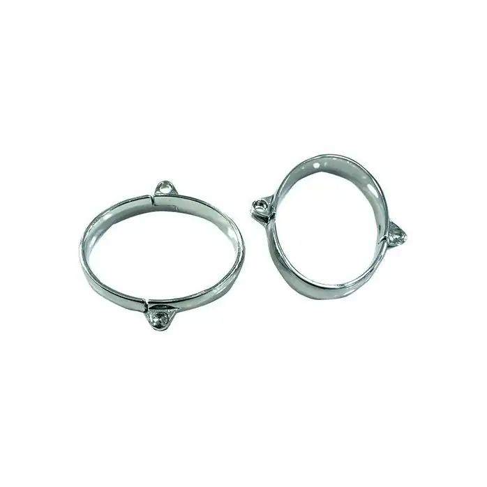 Малые овальные металлические оковы на навесном замке - Kanikule metal. Фотография 2.