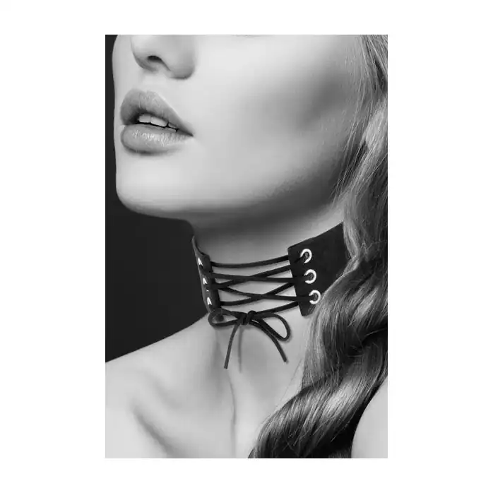 Оригинальный ошейник-чокер со шнуровкой. Фотография 2.