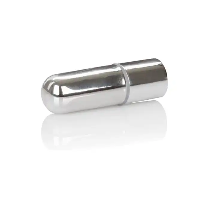 Серебристая перезаряжаемая вибропуля Rechargeable Mini Bullet. Фотография 5.