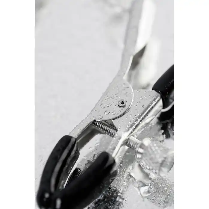 Серебристо-чёрные зажимы для сосков с кольцом для пениса TOYFA Metal - Metal. Фотография 7.